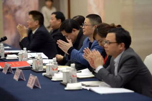 政府工作报告:政府坚持过紧日子 政府工作报告:政府坚持过紧日子