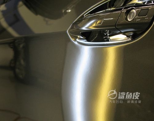 汽车撞了个坑修多少钱 汽车撞了个坑修多少钱