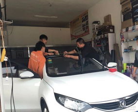 汽车黑顶贴多少钱 汽车黑顶贴多少钱