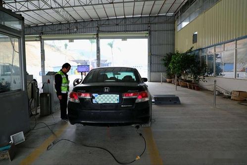 汽车踩到多少转伤车 汽车踩到多少转伤车