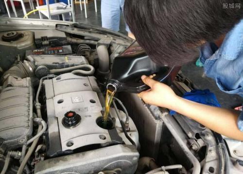 汽车自己开多少公里最好 汽车自己开多少公里最好
