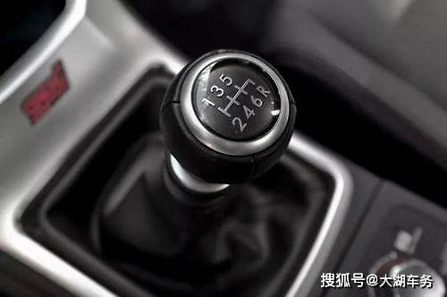 手动挡汽车车速多少 手动挡汽车车速多少