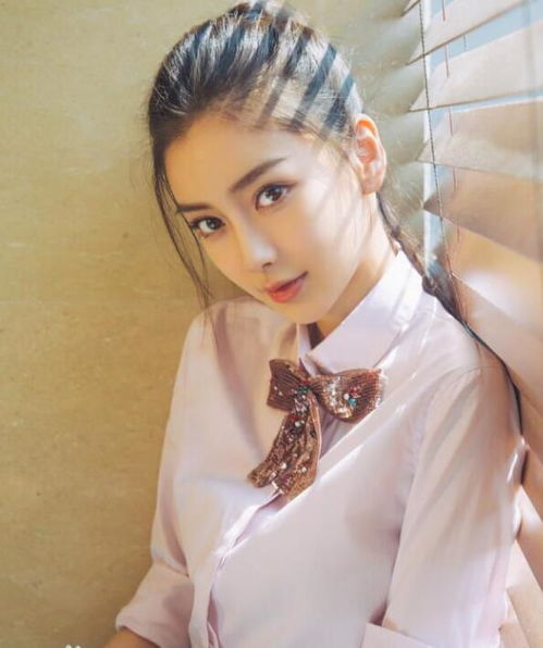 演员蒋依依被质问:为何你姐能进协和 演员蒋依依被质问:为何你姐能进协和