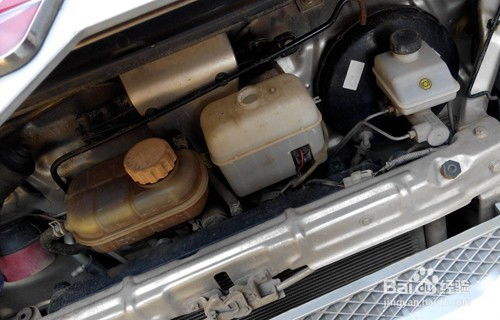 汽车冷却水箱加多少水好(汽车冷却水箱加多少水好,深度解析与操作建议) 汽车冷却水箱加多少水好(汽车冷却水箱加多少水好,深度解析与操作建议)