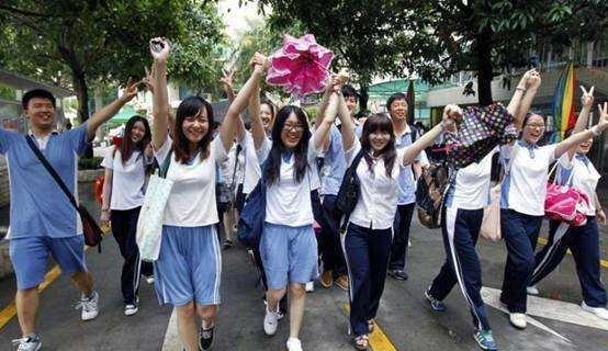 高考结束后 男生直奔妈妈墓地(高考结束后的心灵之旅,男生直奔妈妈墓地) 高考结束后 男生直奔妈妈墓地(高考结束后的心灵之旅,男生直奔妈妈墓地)