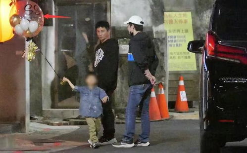 吴奇隆刘诗诗合体带娃 力破婚变传闻(吴奇隆刘诗诗合体带娃,力破婚变传闻) 吴奇隆刘诗诗合体带娃 力破婚变传闻(吴奇隆刘诗诗合体带娃,力破婚变传闻)