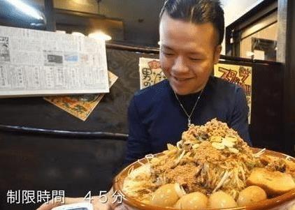 面馆将客人剩面二次上桌 顾客怒怼(面馆将客人剩面二次上桌,顾客怒怼引发社会热议) 面馆将客人剩面二次上桌 顾客怒怼(面馆将客人剩面二次上桌,顾客怒怼引发社会热议)