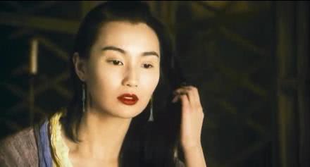 王晶曝张曼玉秘闻:她当年也是花瓶(王晶视角下的张曼玉,揭秘女神背后的故事—她当年也是花瓶) 王晶曝张曼玉秘闻:她当年也是花瓶(王晶视角下的张曼玉,揭秘女神背后的故事—她当年也是花瓶)